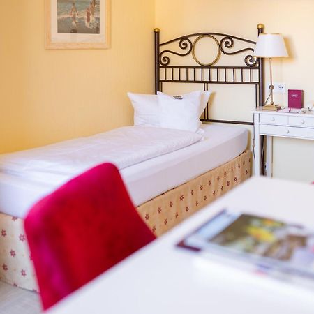 Hotel Duenenburg Westerland Esterno foto