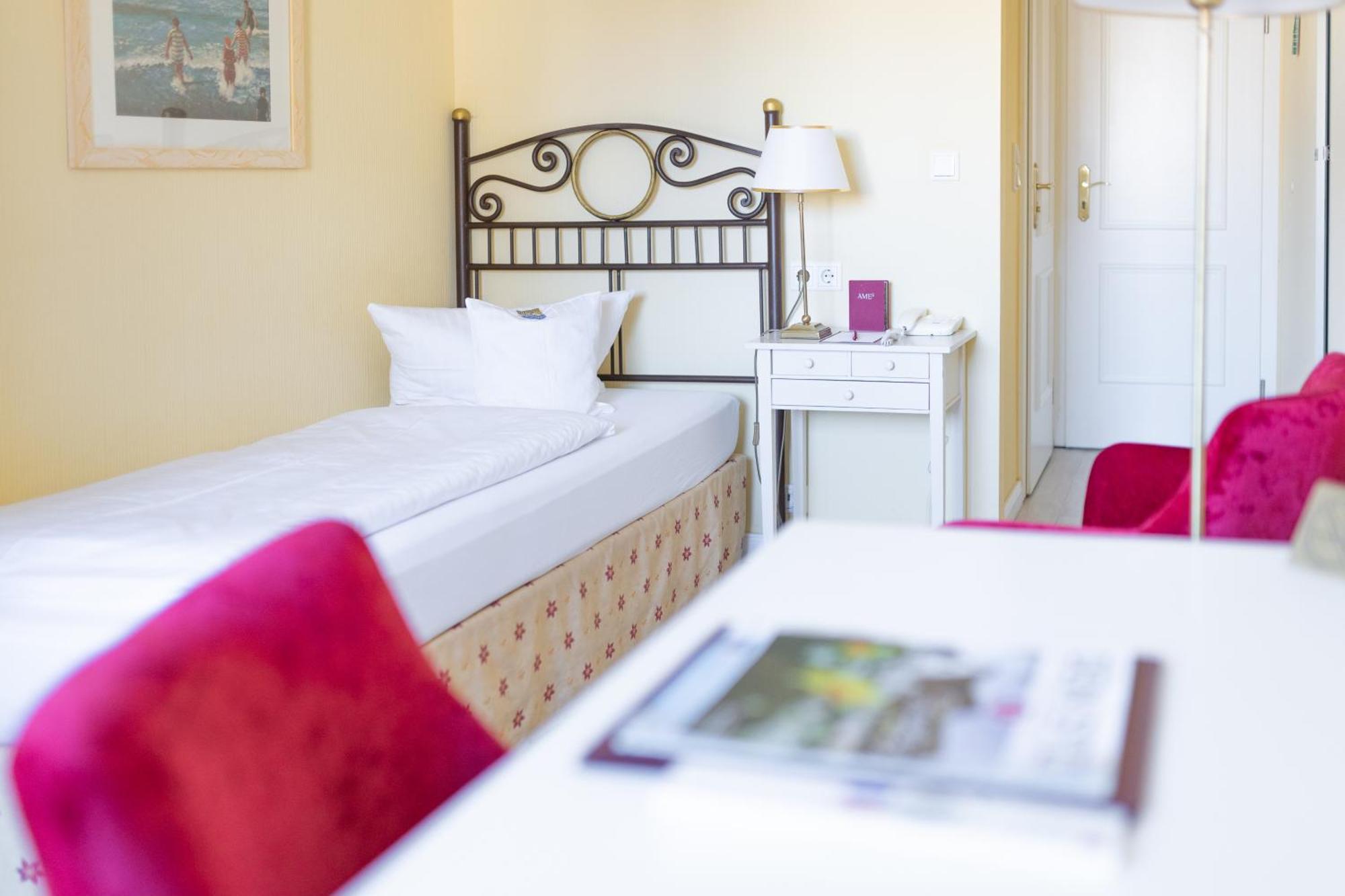 Hotel Duenenburg Westerland Esterno foto